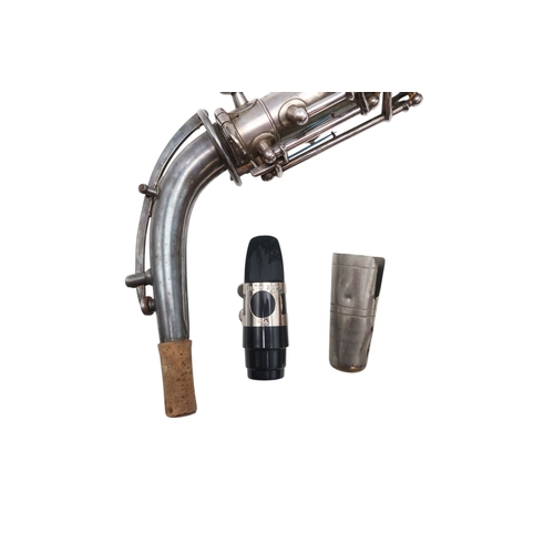 2534 - A CURVED SOPRANO MARTIN SAXOPHONE c.1923Handcraft model, no. 39696, low pitch, in silver plate with ... 