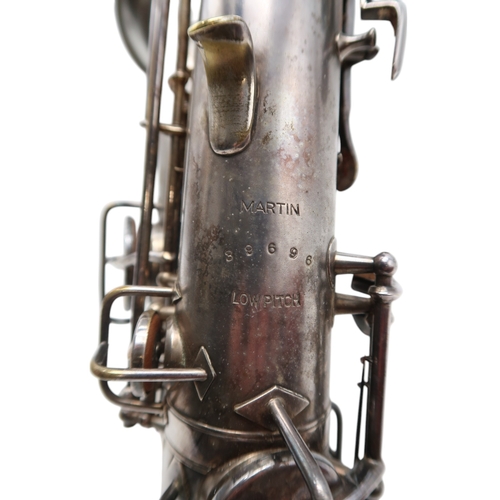 2534 - A CURVED SOPRANO MARTIN SAXOPHONE c.1923Handcraft model, no. 39696, low pitch, in silver plate with ... 