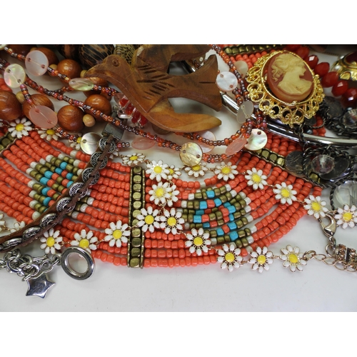 851 - A large collection of vintage and modern costume jewellery to include a beaded collar necklace, dais... 