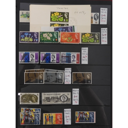 7016 - GREAT BRITAIN An album of mostly used and some mint stamps various shades and denominations with Vic... 