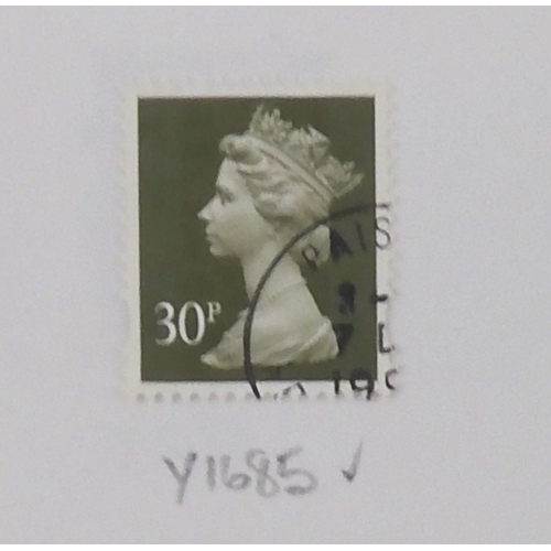 7026 - GREAT BRITAIN A lot comprising The Royal Mail Definitive Collection, various Royal Mail Commemorativ... 