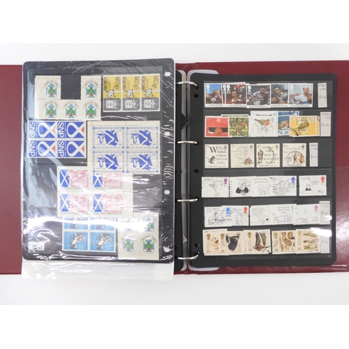 7026 - GREAT BRITAIN A lot comprising The Royal Mail Definitive Collection, various Royal Mail Commemorativ... 