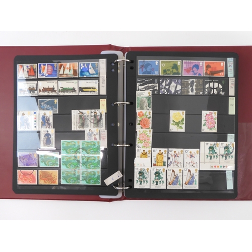 7026 - GREAT BRITAIN A lot comprising The Royal Mail Definitive Collection, various Royal Mail Commemorativ... 