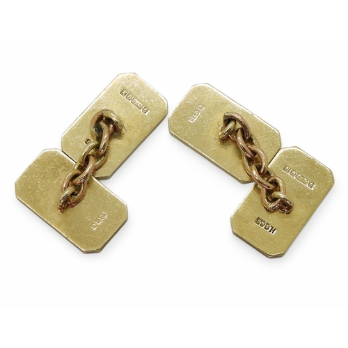 2777A - QUALITY 9CT CUFFLINKSmade in heavy gauge gold, machine engraved with a chevron pattern and hand engr... 