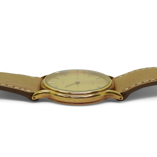 2873 - AN 18K GOLD SEIKO DOLCEgold coloured dial with baton numerals and hands, diameter of the dial 3cm, w... 