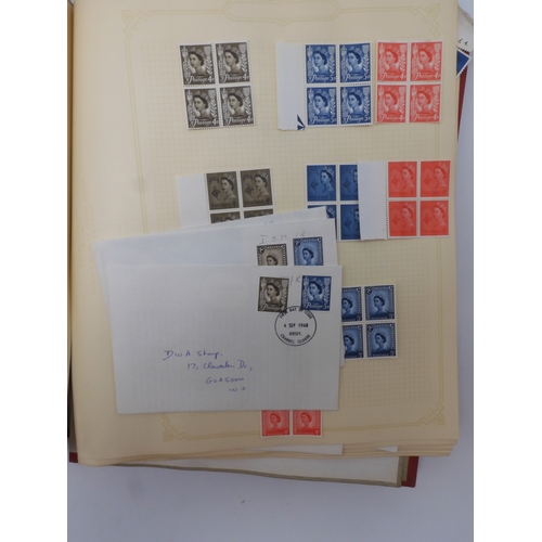 7045 - A worldwide stamp collection in four albums including 1 album of  GB with early phosphor sets, one a... 