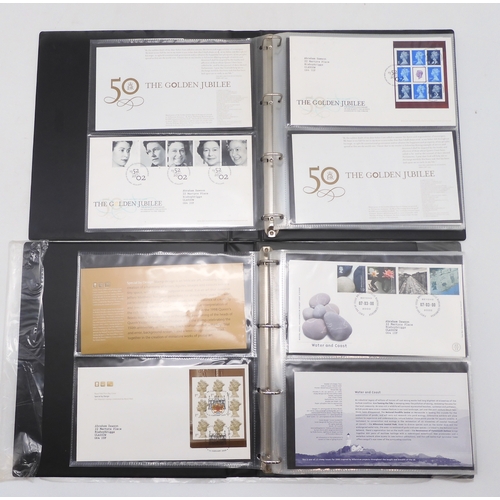 7057 - ROYAL MAIL  a collection of first day covers dating from 02 August 1978 to 24 September 2002 in 12 f...