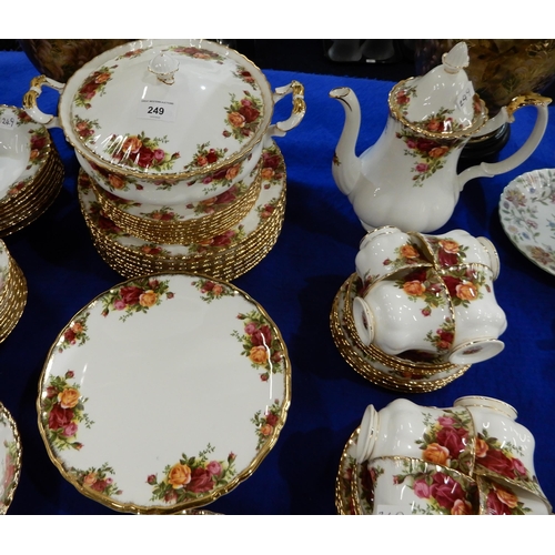 249 - A Royal Albert Old Country Roses dinner service, including eight dinner, medium and side plates, sou... 