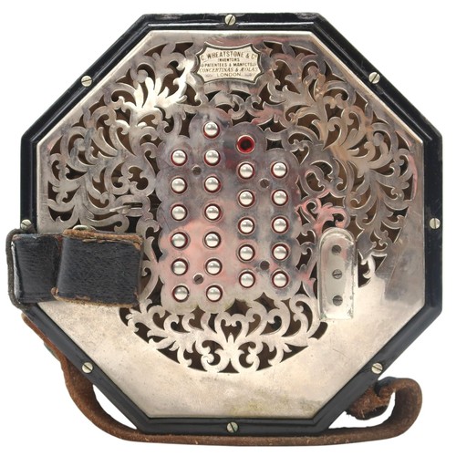 2517 - C. WHEATSTONEforty-eight button concertina, serial no. 25355, with pierced nickel plate ends, 16.5cm... 