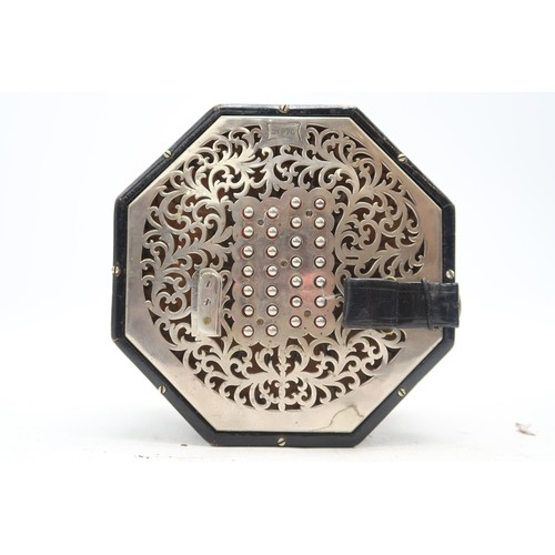 2516 - C. WHEATSTONEfifty-six button concertina, serial no. 24976, with pierced nickel plate ends, 18.5cm a... 