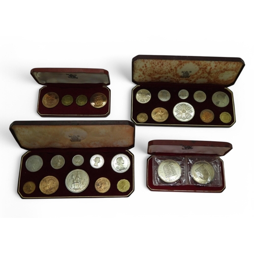 307 - Elizabeth II (1952-2022) Specimen Set 1953A lot comprising two 1953 ten coin sets in Royal Mint... 