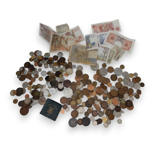 326 - A lot comprising various worldwide coins, banknotes and tokens