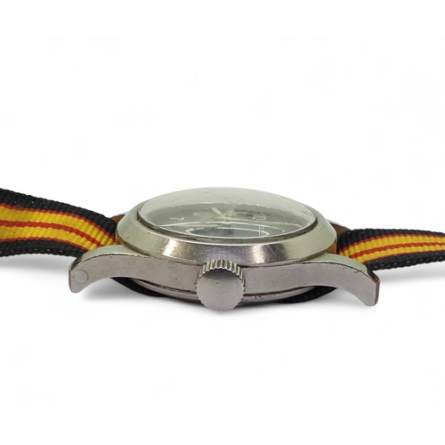 2873 - A JAEGER LE COULTRE MILITARY ISSUEstainless steel case, manual wind wristwatch, with black dial and ... 