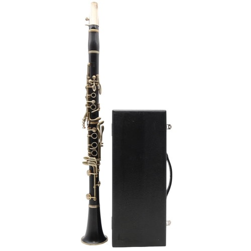401 - An Excella S.M.L Clarinet in case&nbsp;