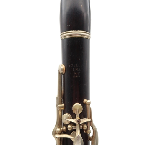 401 - An Excella S.M.L Clarinet in case&nbsp;