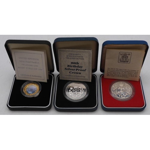 330 - A lot comprising twelve various silver commemorative and silver proof coins to include Piedfort 1999... 