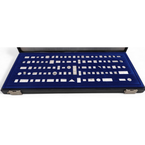 コレクション THE 100 GREATEST STAMPS OF THE WORLD Medallions & Badges : STERLING SILVER MINIATURES - THE 100