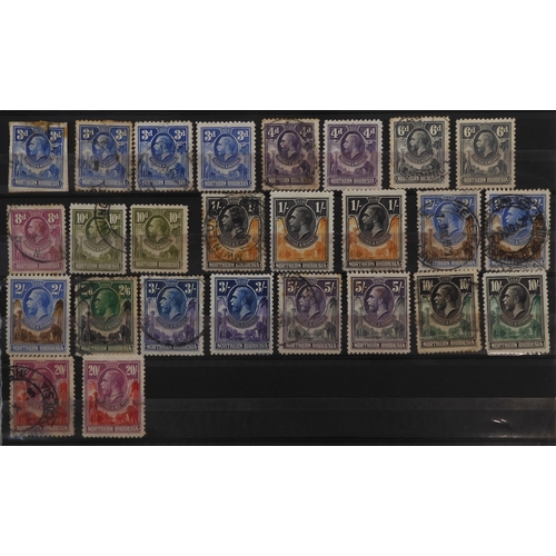 7122 - NORTHERN RHODESIA 1925 to 1953 to include 1925 various mint to 10/- (no7/6) and used to 20/- no7/6 u... 