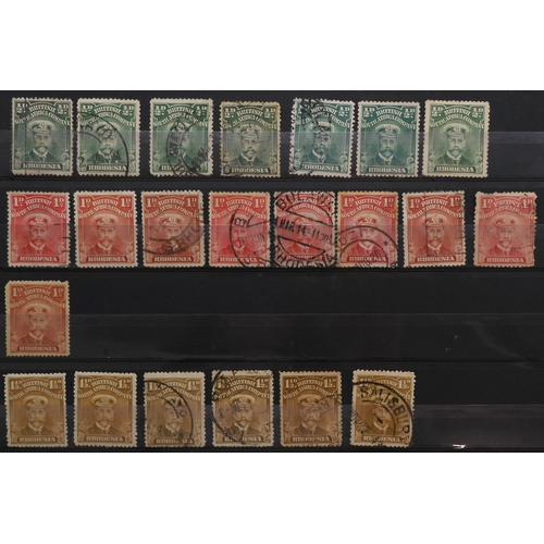 7135 - Rhodesia 1913 onwards including 1913 George V portraits £1 x 2 fiscasly cancelled, 10/- x 2 mint  an... 
