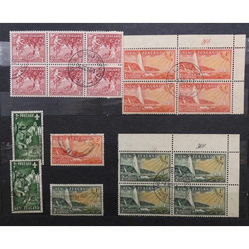 7170 - NEW ZEALAND an unorganised collection i a blue stock book, well worth looking through, to include Ch... 