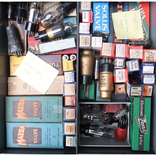 8060 - A Large quantity of Valves organised in a large metal cabinetPlease note: This lot is sold as seen. ... 