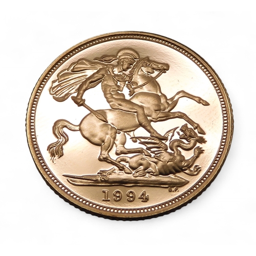 5000 - Elizabeth II (1952-2022) 1 Sovereign 1994ObverseThird crowned portrait of Queen Elizabeth II right, ... 