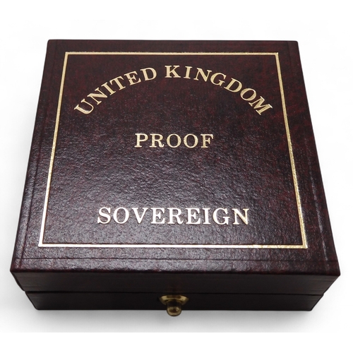 5000 - Elizabeth II (1952-2022) 1 Sovereign 1994ObverseThird crowned portrait of Queen Elizabeth II right, ... 