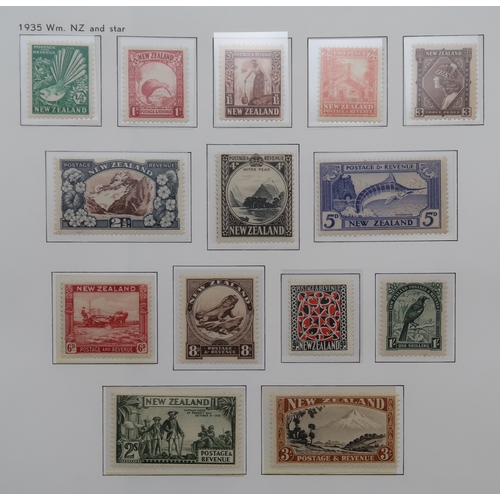 7012 - NEW ZEALAND 1935-36 & 1936-42 Definitive Sets VF to EF mint + some extra values to 2/- mint and ... 