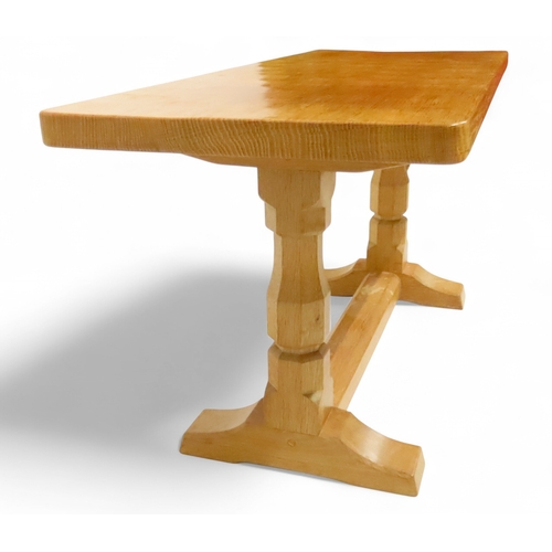 2005 - AN EARLY TO MID 20TH CENTURY OAK ROBERT 