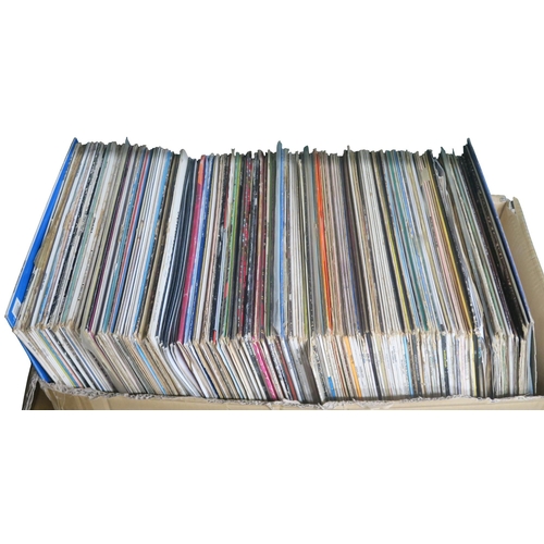 8015 - MUSIC OF SCOTLANDA large collection of LP vinyl records showcasing music of Scotland. Artists includ... 