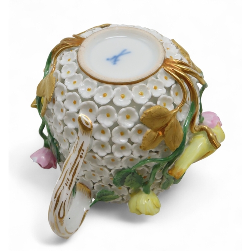 2169 - AN EARLY 20TH CENTURY MEISSEN SCHNEEBALLEN PORCELAIN CHOCOLATE CUP, COVER AND STAND encrusted with s... 