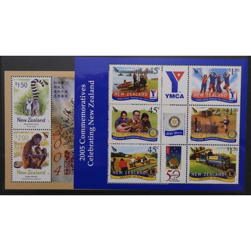 7033 - New Zealand. Collection of Unmounted Mint Stamps and Miniature Sheet for New Zealand , a large quant... 