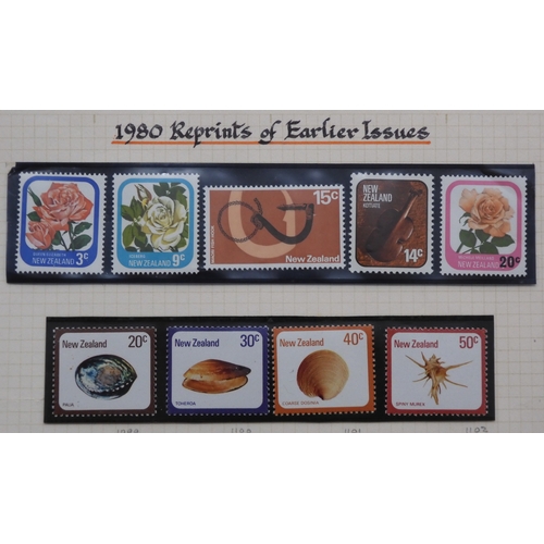 7033 - New Zealand. Collection of Unmounted Mint Stamps and Miniature Sheet for New Zealand , a large quant... 