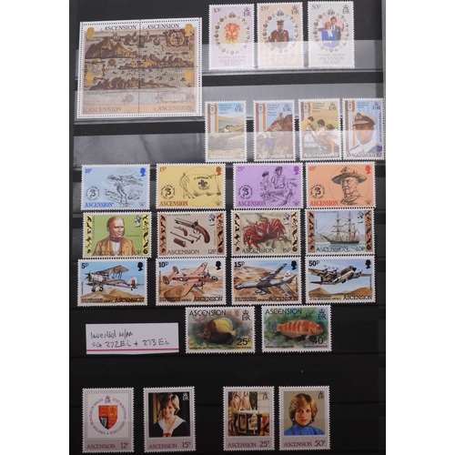 7060 - British Commonwealth Collection in Two Lighthouse Stock Books. with most countries in Dark Blue Stoc... 