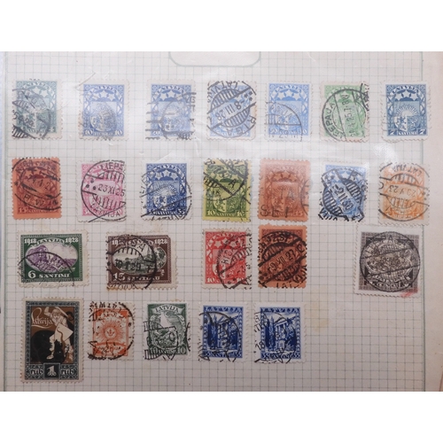 7061 - World collection in two folders from Belgium Congo To Ukraine. Many Hundreds of stamps both Mint and... 