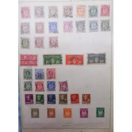 7061 - World collection in two folders from Belgium Congo To Ukraine. Many Hundreds of stamps both Mint and... 