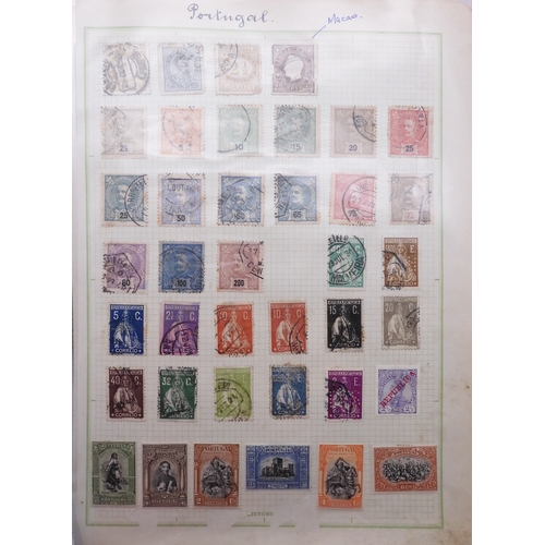 7061 - World collection in two folders from Belgium Congo To Ukraine. Many Hundreds of stamps both Mint and... 