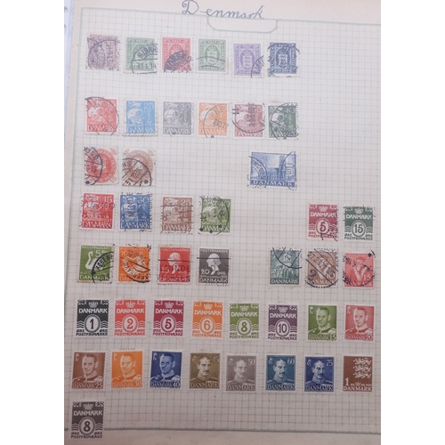 7061 - World collection in two folders from Belgium Congo To Ukraine. Many Hundreds of stamps both Mint and... 