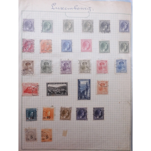 7061 - World collection in two folders from Belgium Congo To Ukraine. Many Hundreds of stamps both Mint and... 