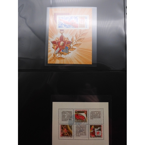 7068 - Russia Collection 1960-79 in Two Albums. Fairly complete, again mixture of mint U/M or/and Used. Inc... 
