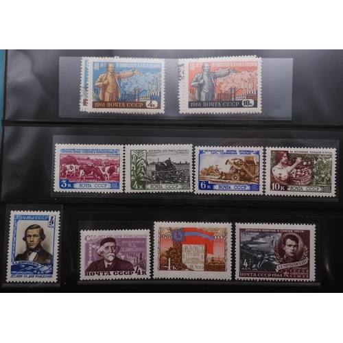 7068 - Russia Collection 1960-79 in Two Albums. Fairly complete, again mixture of mint U/M or/and Used. Inc... 