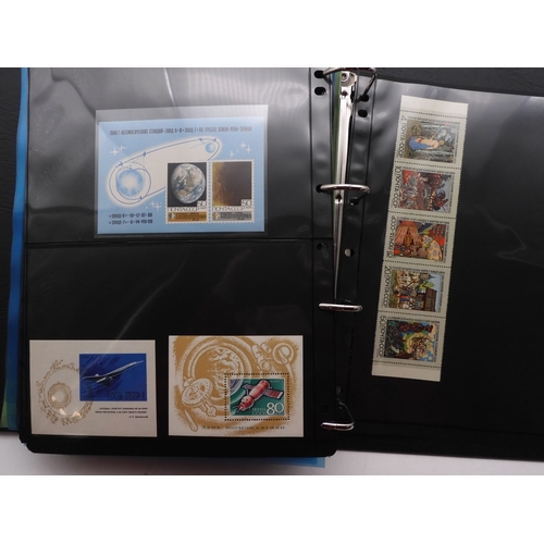 7068 - Russia Collection 1960-79 in Two Albums. Fairly complete, again mixture of mint U/M or/and Used. Inc... 