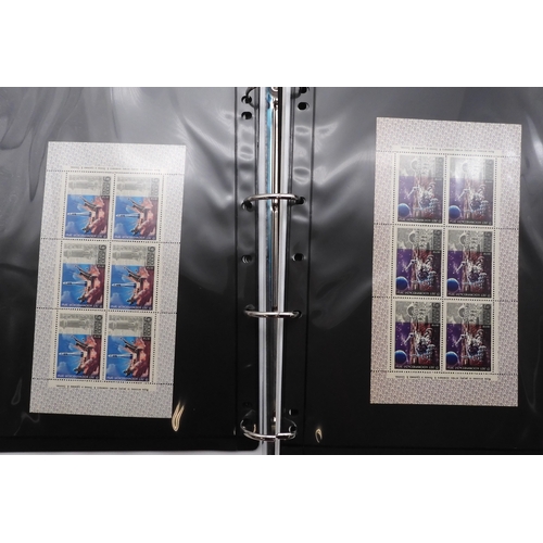 7068 - Russia Collection 1960-79 in Two Albums. Fairly complete, again mixture of mint U/M or/and Used. Inc... 