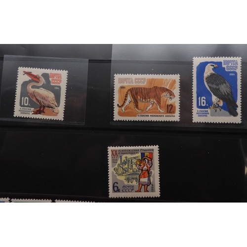 7068 - Russia Collection 1960-79 in Two Albums. Fairly complete, again mixture of mint U/M or/and Used. Inc... 