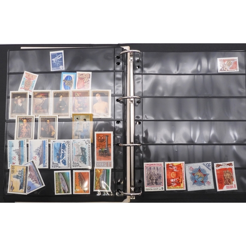 7069 - Russia From 1990 in Two Albums and a large Quantity of lose U/M stamps and Miniature Sheets on stock... 