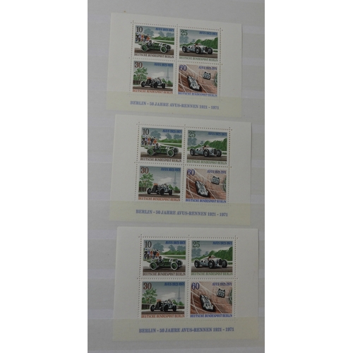 7070 - New Zealand. Collection in 32Page Prinz Stookbook of New Zealand Miniature Sheets, Mainly Used, but ... 