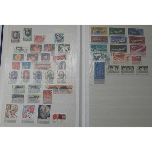 7071 - Commonwealth and Russia Collection in 32 Page Prinz Stockbook. inc Br. Honduras 1962 and 1968 Defins... 