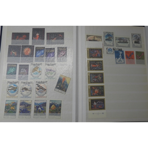 7071 - Commonwealth and Russia Collection in 32 Page Prinz Stockbook. inc Br. Honduras 1962 and 1968 Defins... 