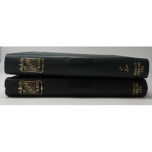 7076 - GB Comes Collection from 1971 to 1990 in two SG AlbumsThe Commemoratives are all unmounted , and are... 
