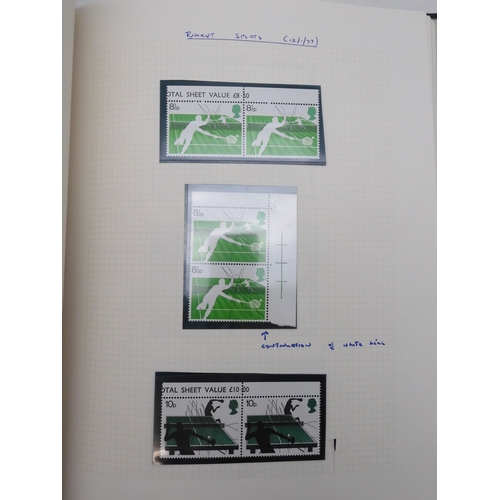 7076 - GB Comes Collection from 1971 to 1990 in two SG AlbumsThe Commemoratives are all unmounted , and are... 
